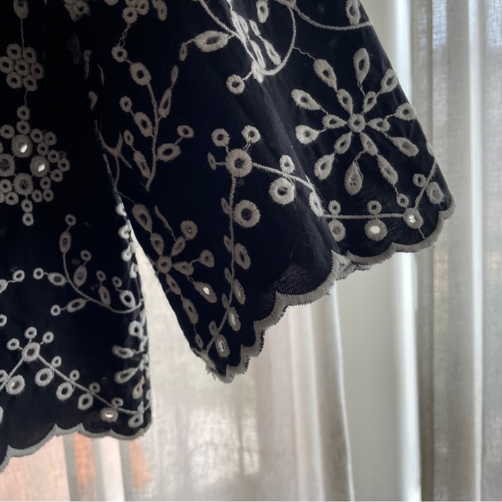 Embroidered top - Picture 3 of 5